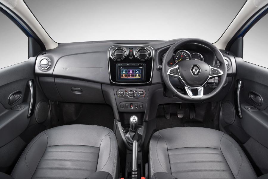  Renault Sandero Stepway Plus 2018 года  (ZA) (фото 6 из 19)